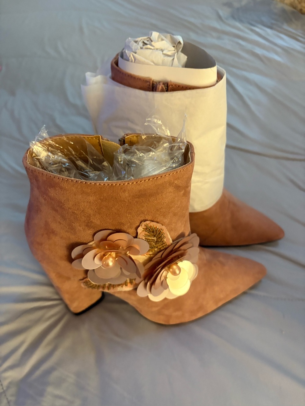 Qupid Blush Pink Suede Floral Applique Ankle Booties